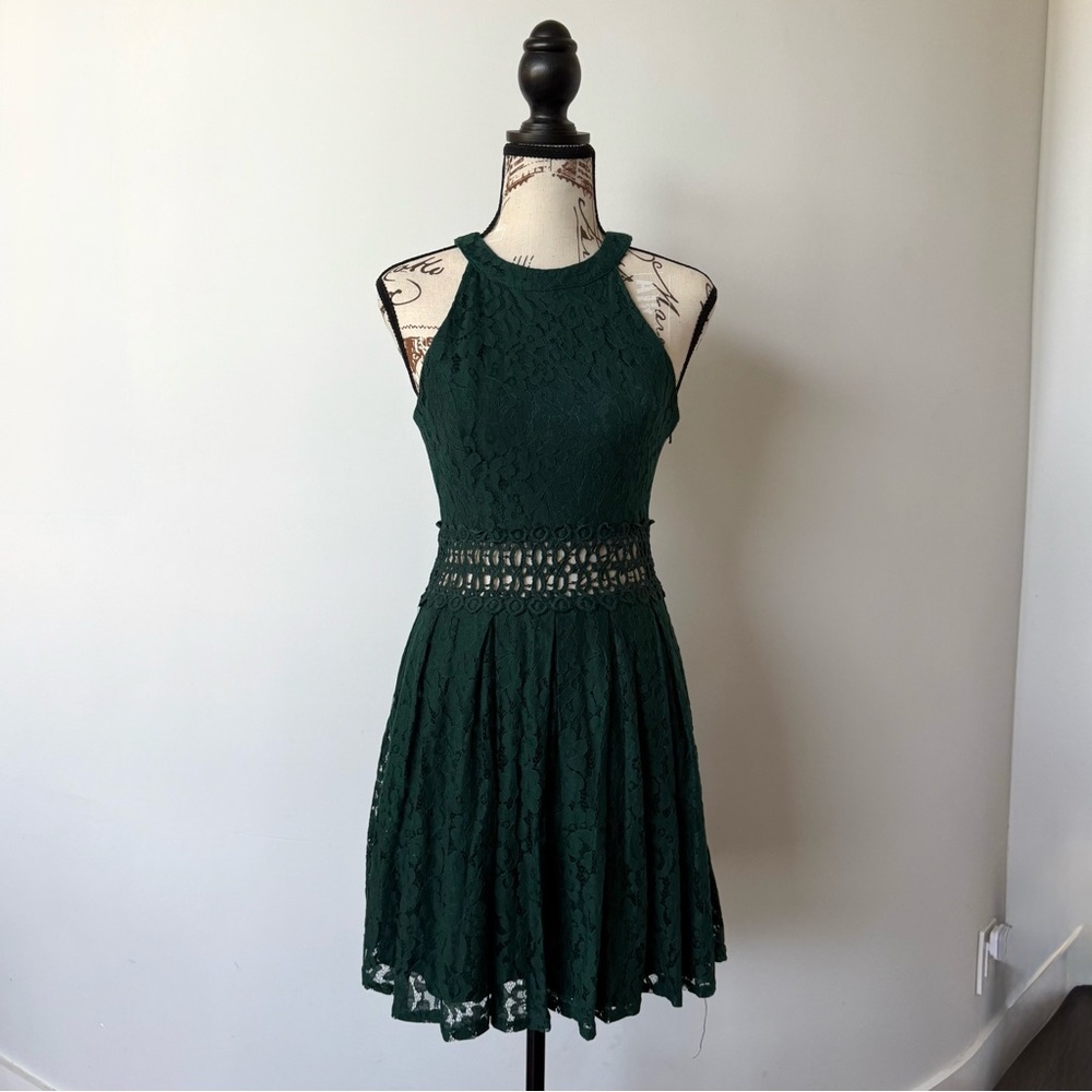 Francesca's Collections Emerald Lace Mini Dress